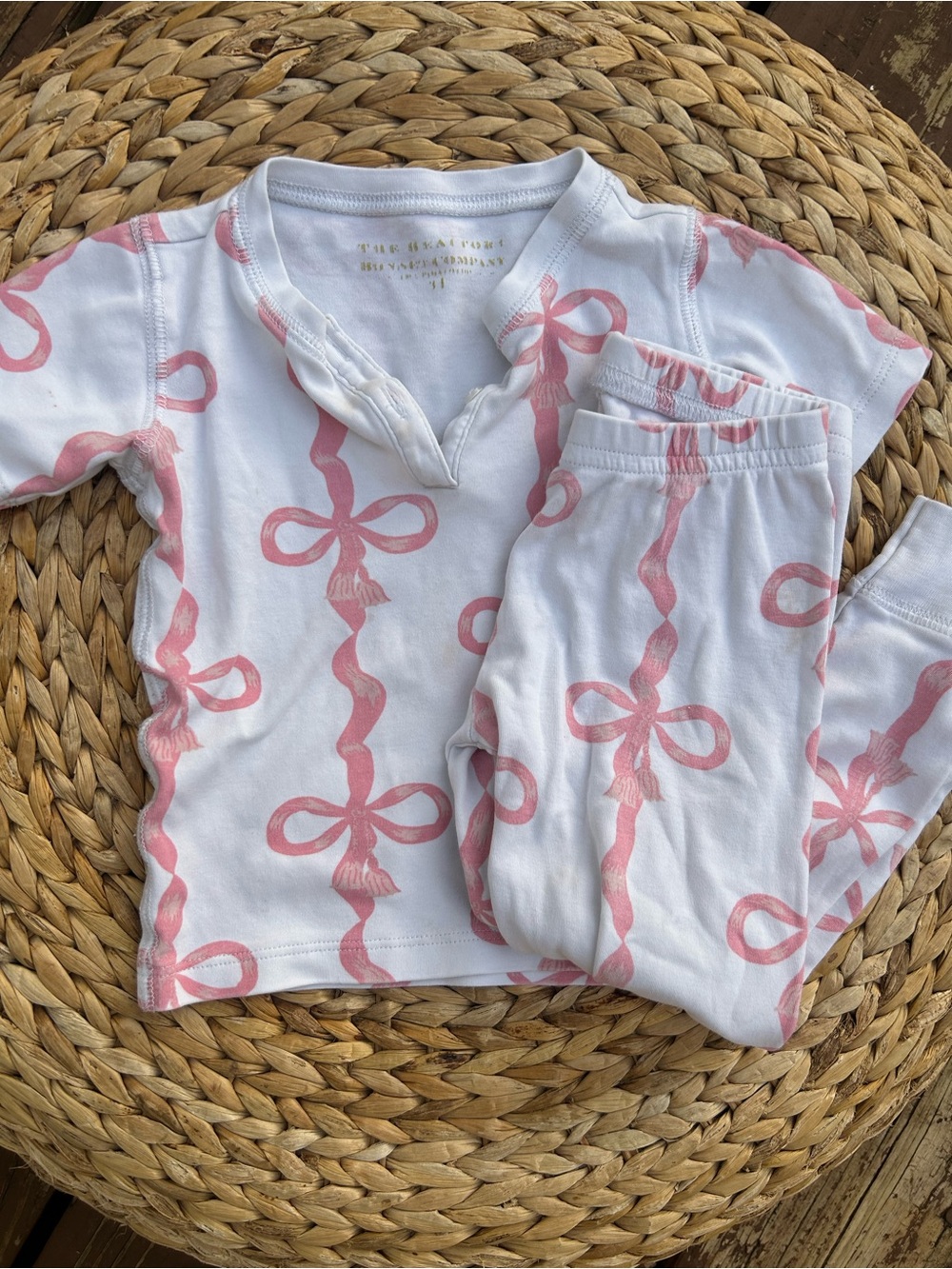 The Beaufort Bonnet Company Girls Pajama Set in Pink Bow Print (3T)